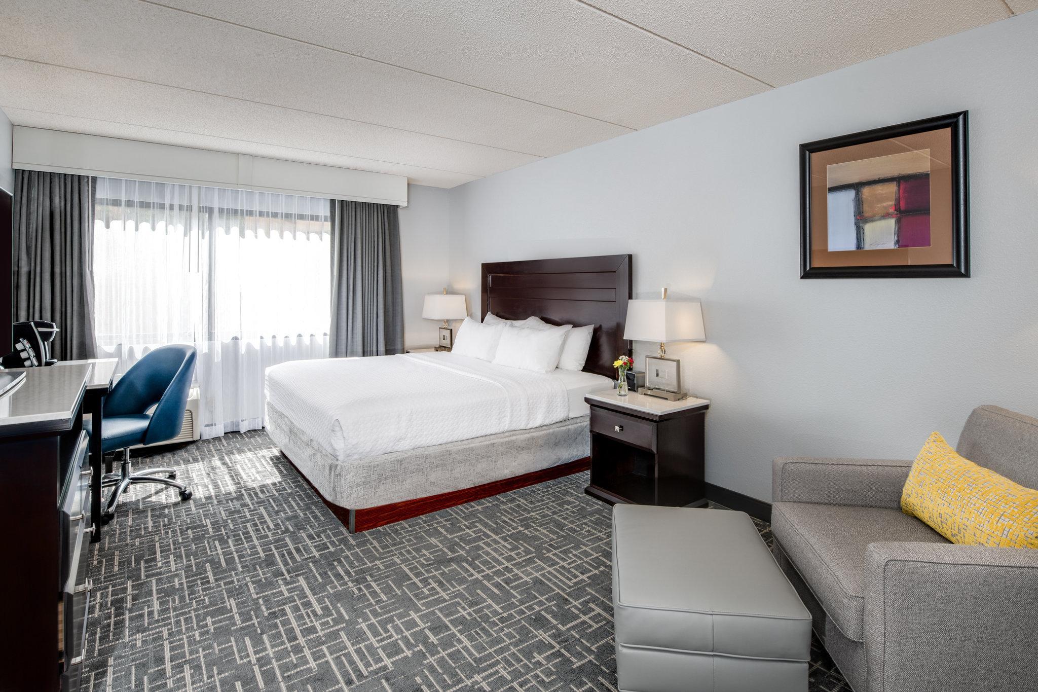 Crowne Plaza Milwaukee South By Ihg Hotel Kültér fotó